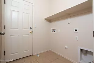 12076 W Makenna Ln, Marana, AZ 85653 - Photo 14