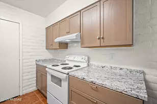 1408 N Hualpai Rd, Tucson, AZ 85745 - Photo 12