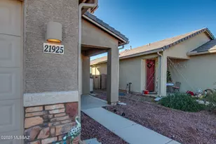 21925 E Thunderhead Dr, Red Rock, AZ 85145 - Photo 2