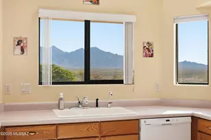 1461 W Hidden Crest Ct, Green Valley, AZ 85622 - Photo 12