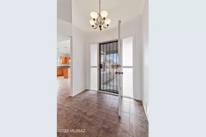 7848 N Roundstone Drive, Tucson, AZ 85741 - Photo 4