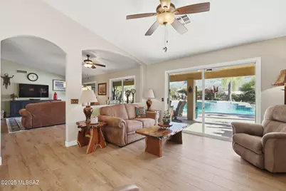 37467 S Ridgeview Boulevard, Tucson, AZ 85739 - Photo 14