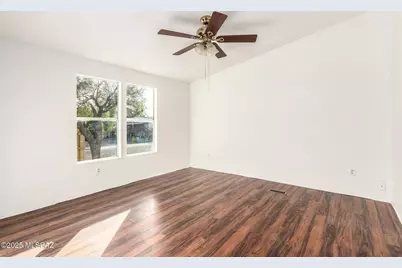 3214 W Jusnic Circle, Tucson, AZ 85705 - Photo 12