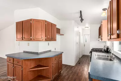 3214 W Jusnic Circle, Tucson, AZ 85705 - Photo 10