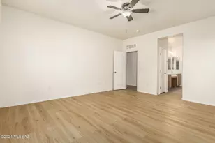 7104 W Amber Burst Ct, Tucson, AZ 85743 - Photo 10