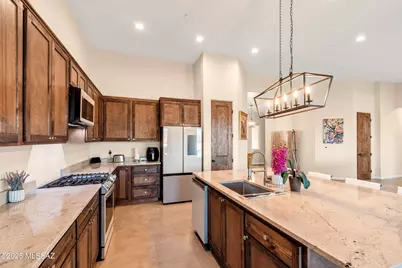 4456 W Placita Roca Escondida, Tucson, AZ 85745 - Photo 12