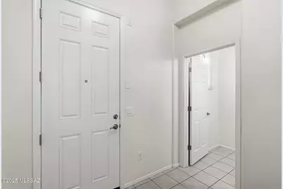 207 W Calle Matraca, Sahuarita, AZ 85629 - Photo 4