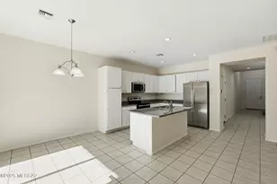 207 W Calle Matraca, Sahuarita, AZ 85629 - Photo 10