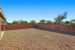 341 W Amber Hawk Ct, Green Valley, AZ 85614 - Photo 48