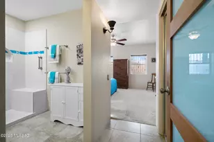 566 W Ocotillo Pl, Green Valley, AZ 85614 - Photo 18