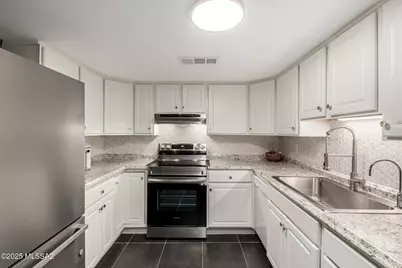 1330 S Avenida Polar #E12, Tucson, AZ 85710 - Photo 16