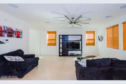 7992 S Dolphin Way, Tucson, AZ 85756 - Photo 12