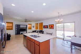 7992 S Dolphin Way, Tucson, AZ 85756 - Photo 6