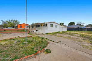 2245 W Camino Amigo, Oracle, AZ 85623 - Photo 2