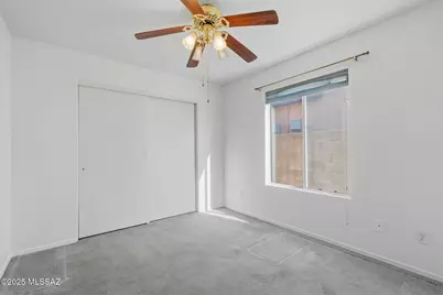 10138 E Sunrise Meadow Place, Tucson, AZ 85747 - Photo 18