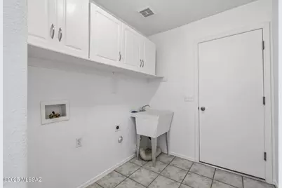 10138 E Sunrise Meadow Place, Tucson, AZ 85747 - Photo 16