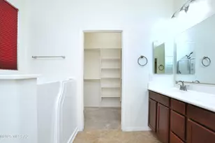 9505 S Quiet Dove Dr, Tucson, AZ 85747 - Photo 38