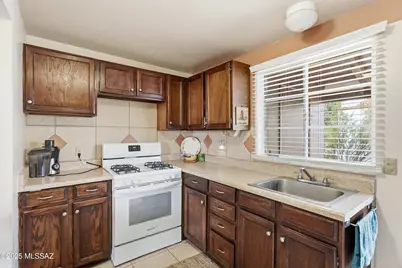 364 S Paseo Lobo, Green Valley, AZ 85614 - Photo 12