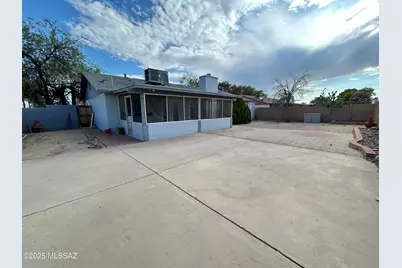 8001 N Firethorn Avenue, Tucson, AZ 85741 - Photo 42