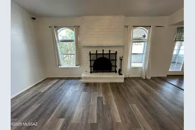 8001 N Firethorn Avenue, Tucson, AZ 85741 - Photo 4