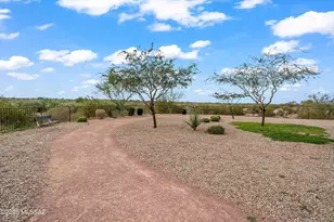 8729 E Stone Meadow Cir, Tucson, AZ 85730 - Photo 38