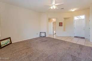 948 W Ashworth Rd, Green Valley, AZ 85614 - Photo 4