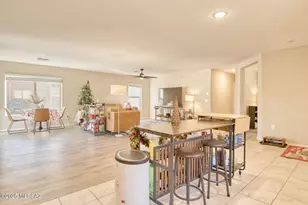 105 E Mnr Vw Rd, Tucson, AZ 85756 - Photo 2