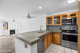 5675 N Camino Esplendora, Tucson, AZ 85718 - Photo 12