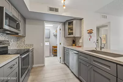 14306 N Copperstone Drive, Oro Valley, AZ 85755 - Photo 18