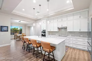 2692 E Sorbonne Dr, Green Valley, AZ 85614 - Photo 10