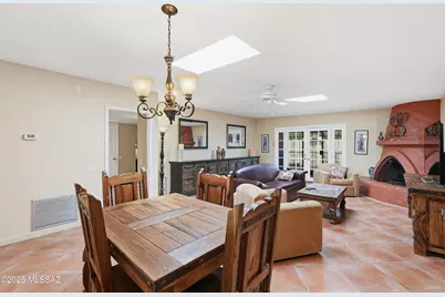 950 W Calle Del Regalo, Green Valley, AZ 85614 - Photo 16