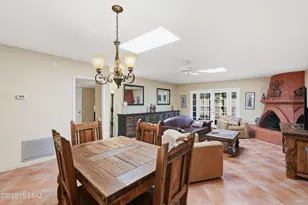 950 W Calle Del Regalo, Green Valley, AZ 85614 - Photo 16