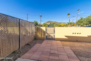 350 N Silverbell Rd, Tucson, AZ 85745 - Photo 14