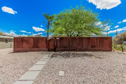 1130 E Spring Street, Tucson, AZ 85719 - Photo 4