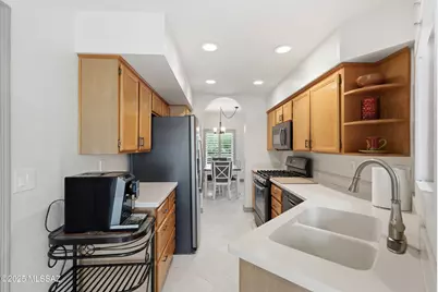 14014 N Green Tree Drive, Oro Valley, AZ 85755 - Photo 10