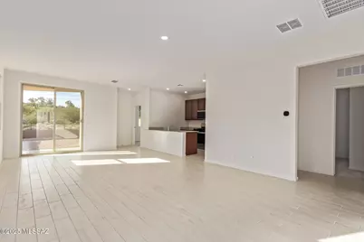 9323 N Peridot Vista Avenue, Tucson, AZ 85742 - Photo 4