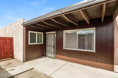 2625 N Alvernon Way #D1, Tucson, AZ 85716 - Photo 1