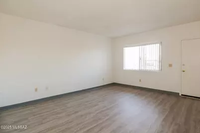 1518 E Hedrick Drive #D, Tucson, AZ 85719 - Photo 2