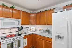 15694 N Twin Lakes Dr, Tucson, AZ 85739 - Photo 12