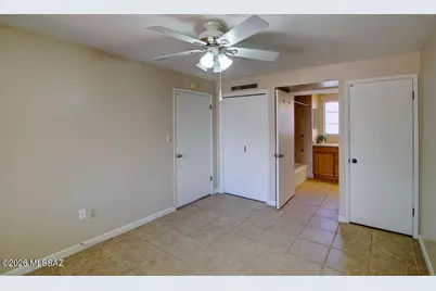 135 S Paseo Quinta #C, Green Valley, AZ 85614 - Photo 12