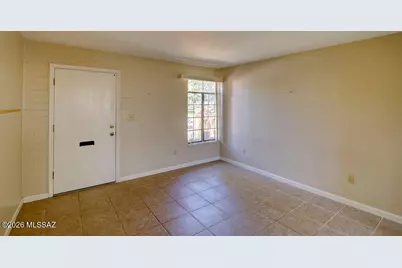 135 S Paseo Quinta #C, Green Valley, AZ 85614 - Photo 2