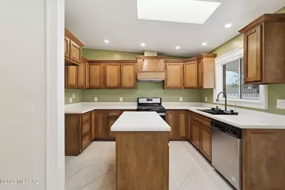 7061 E Edgemont Street, Tucson, AZ 85710 - Photo 10