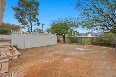 7061 E Edgemont Street, Tucson, AZ 85710 - Photo 32