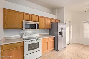 2652 W Desert Brook Ct, Tucson, AZ 85742 - Photo 6