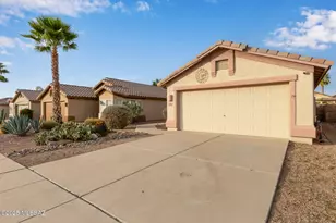 2652 W Desert Brook Ct, Tucson, AZ 85742 - Photo 2