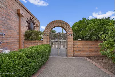 2780 S Placita Rustica, Green Valley, AZ 85622 - Photo 4