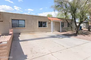 6759 E Hawk Dr, Tucson, AZ 85730 - Photo 1