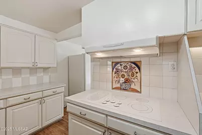 6950 E Hawthorne Street, Tucson, AZ 85710 - Photo 18