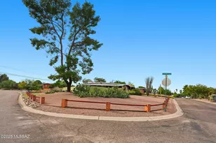 6950 E Hawthorne St, Tucson, AZ 85710 - Photo 4