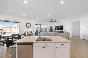 10869 N Stonebridge Dr, Tucson, AZ 85742 - Photo 14